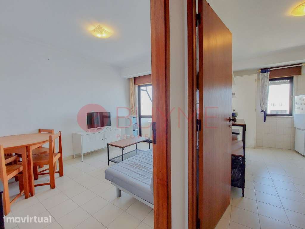 Apartamento T1 com Vista Mar a 5 Minutos da Praia em Quarteira - Grande imagem: 4/19