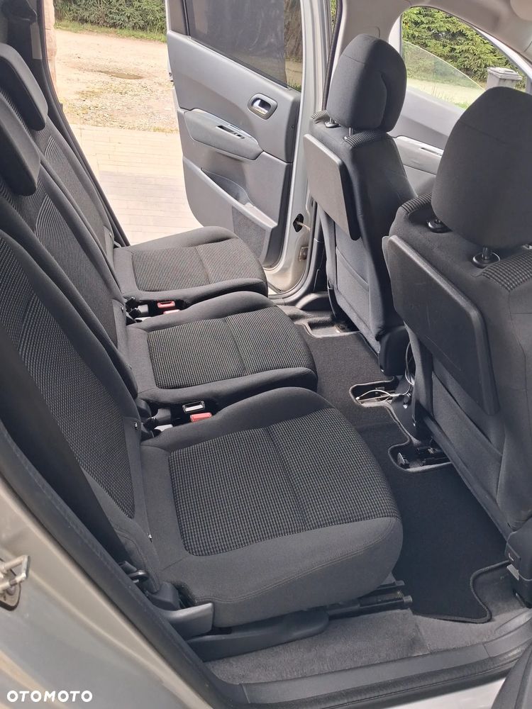 Peugeot 5008 2.0 HDi Active 7os - 8