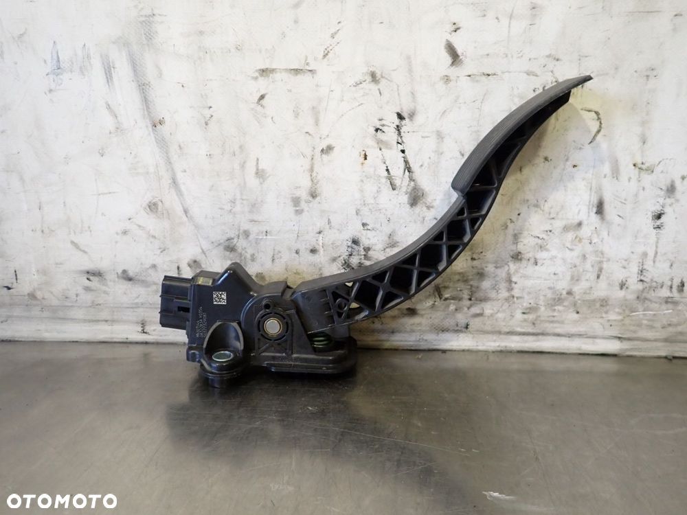 POTENCJOMETR GAZU MITSUBISHI LANCER VIII MN101544 08322B3A - 2