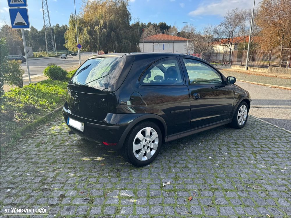 Opel Corsa 1.2 16V Sport - 3