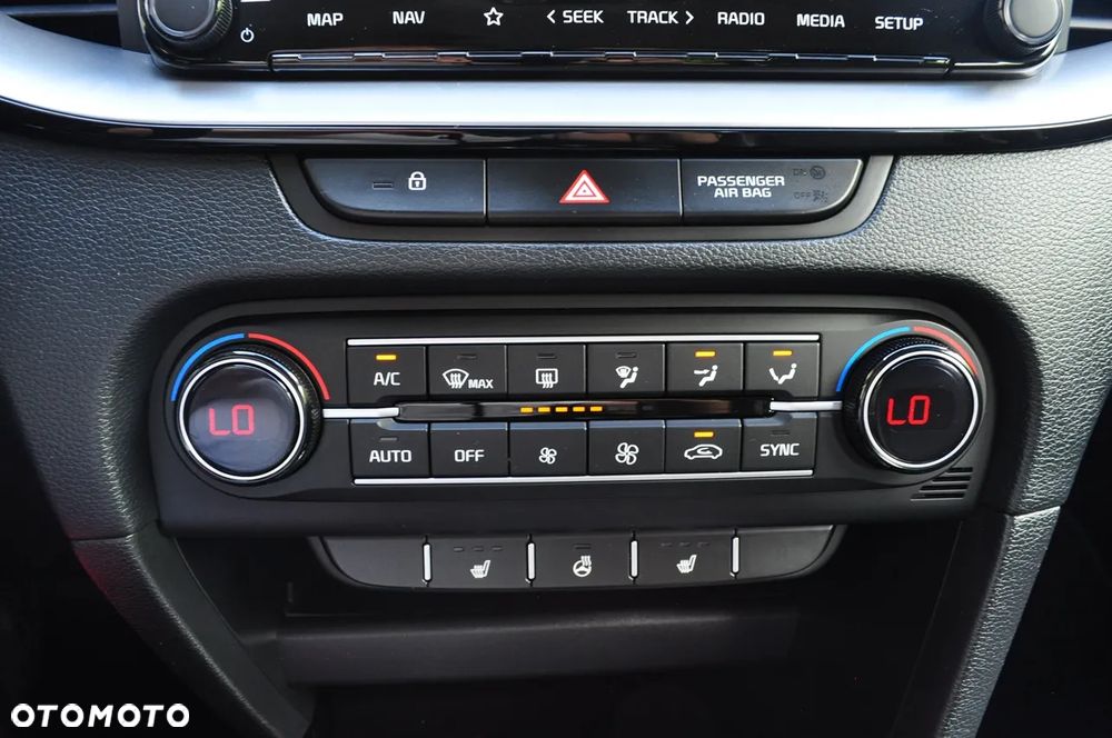 Kia XCeed - 15