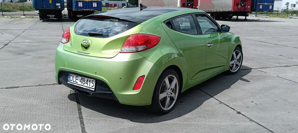 Hyundai Veloster 1.6 GDI Comfort - 8