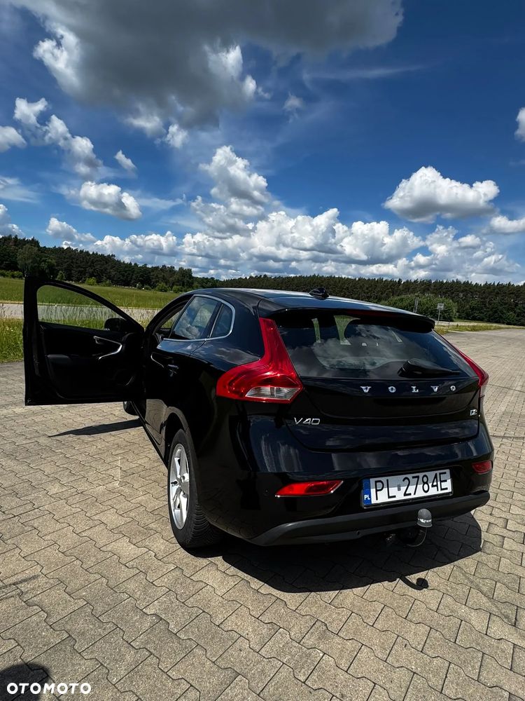 Volvo V40 D2 Momentum - 12