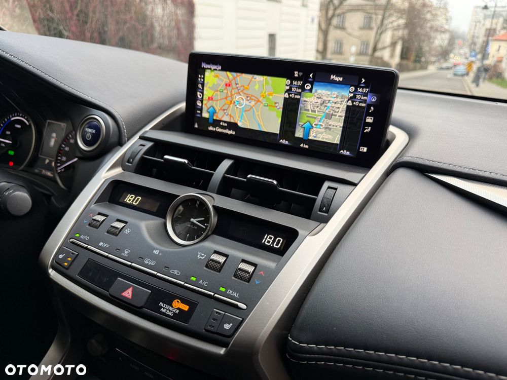 Lexus NX 300h Prestige AWD - 26