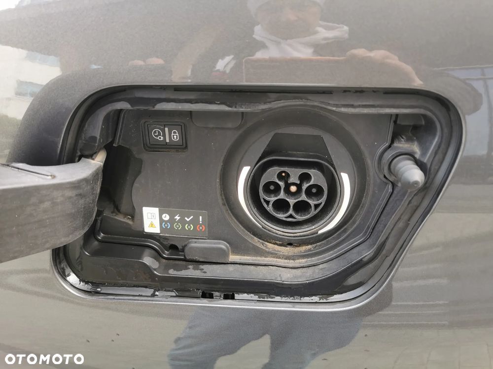 Peugeot 3008 225 e-EAT8 GT - 15