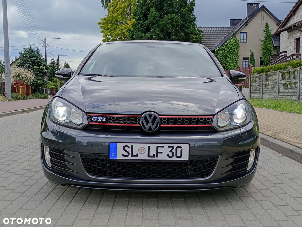 Volkswagen Golf 2.0 TSI GTI DSG - 2