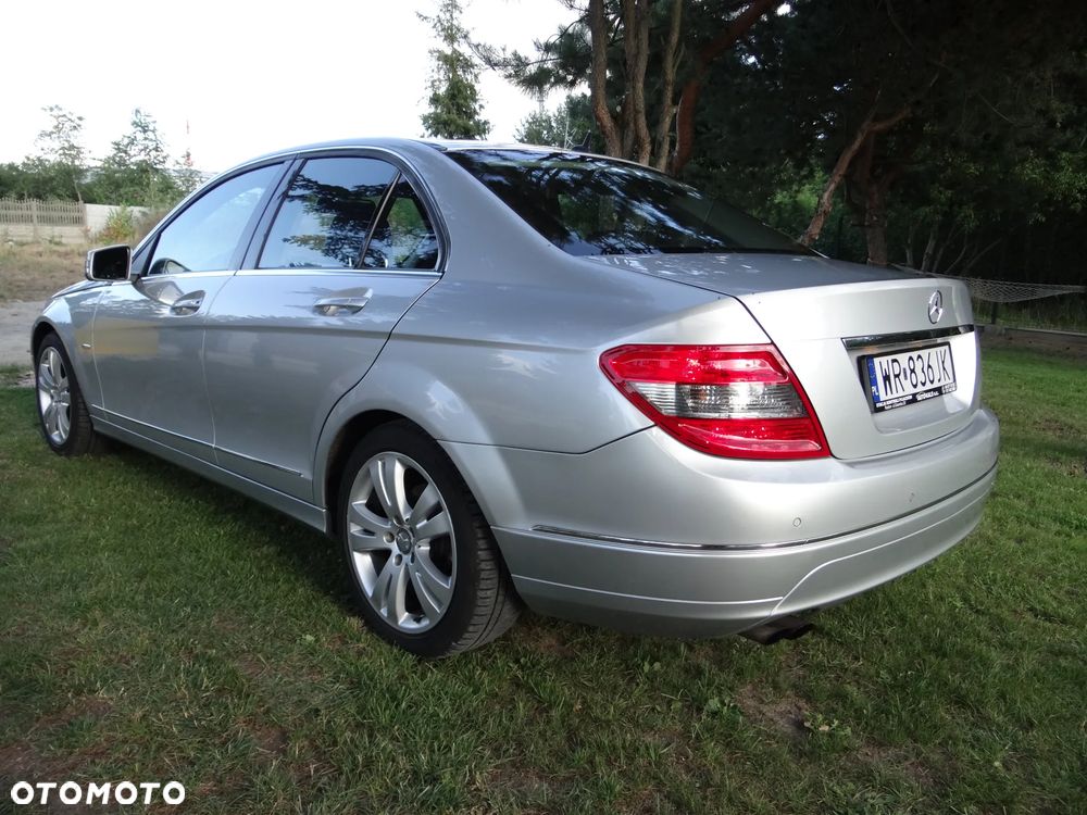 Mercedes-Benz Klasa C 180 BlueEFFICIENCY 7G-TRONIC Avantgarde - 11