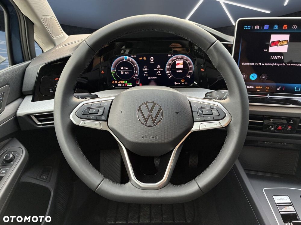 Volkswagen Golf - 14