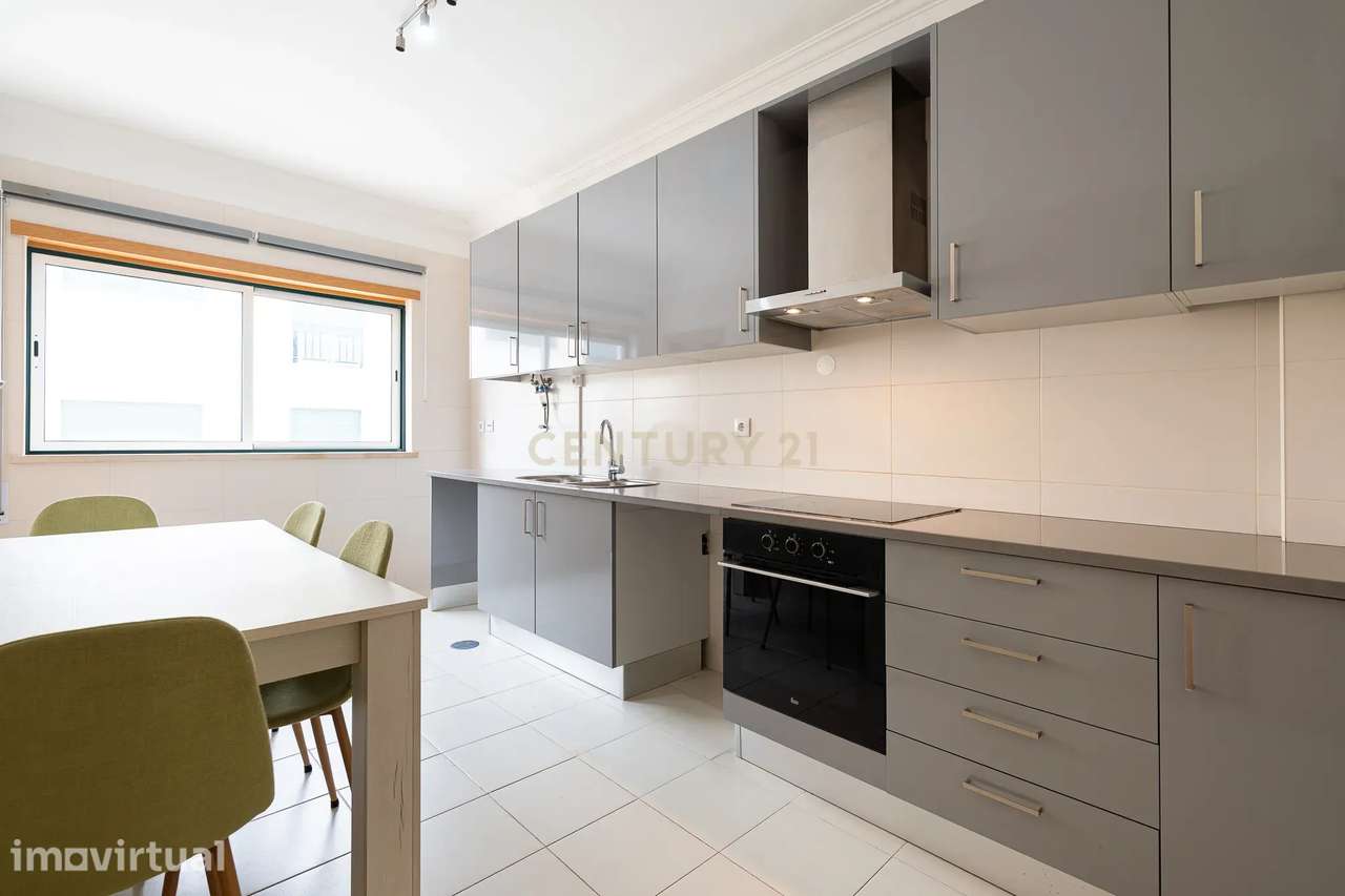 Apartamento T2 em Almeirim, Santarém - Oportunidade Única - Grande imagem: 2/33