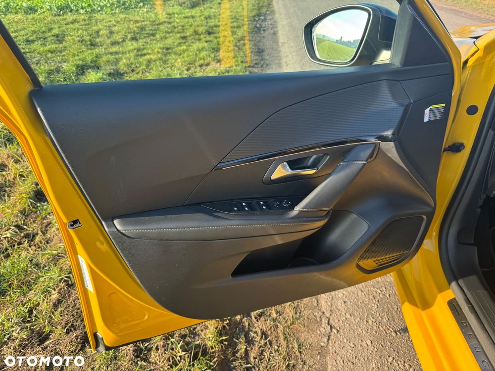 Peugeot 208 PureTech 100 EAT8 GT Pack - 22