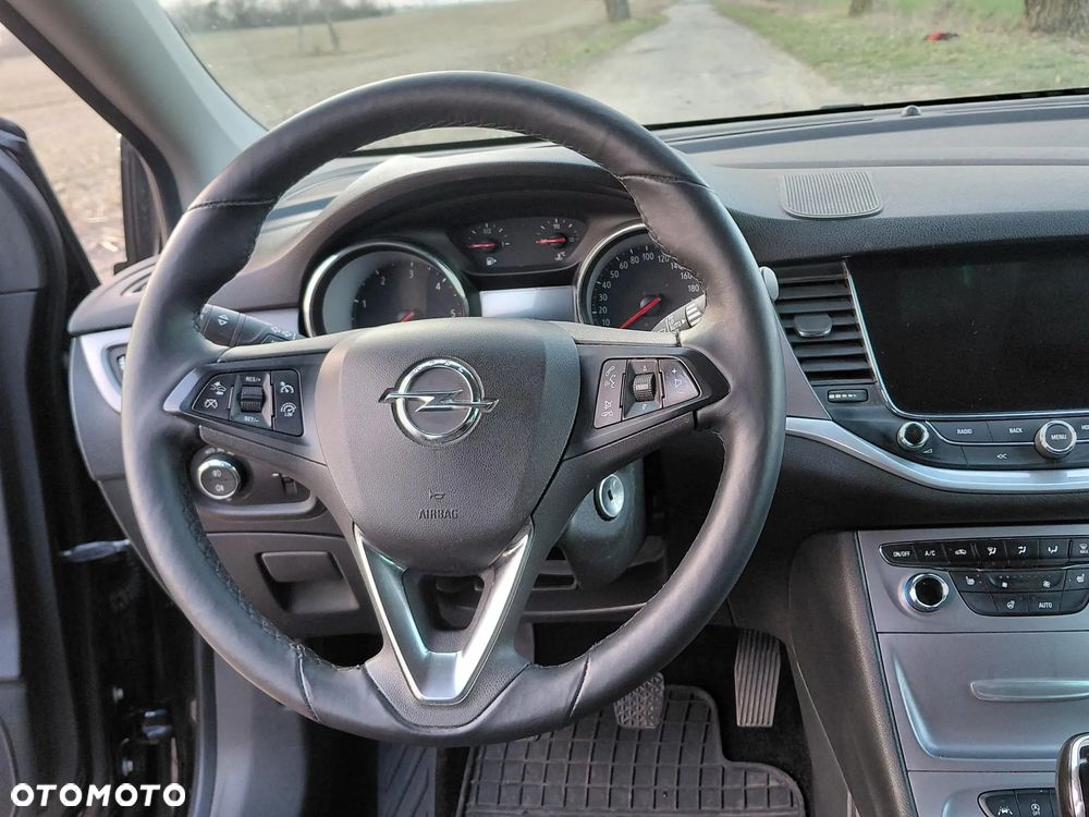 Opel Astra 1.6 BiTurbo D (CDTI) Start/Stop Business - 9