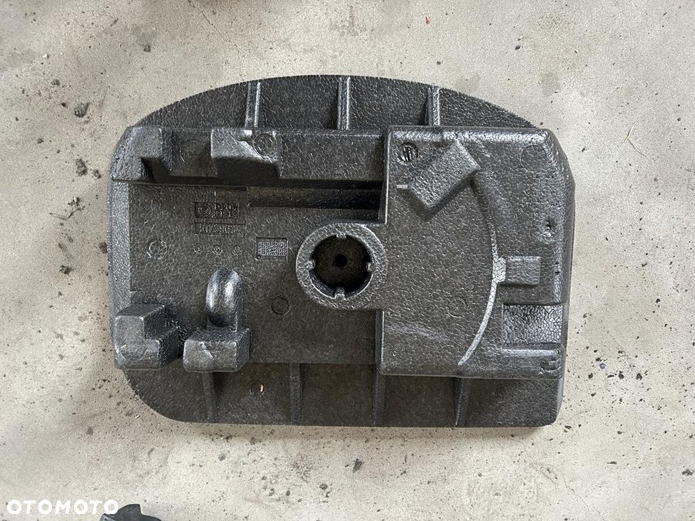 Styropian wkład zapasu Ford KA mk2 - 2