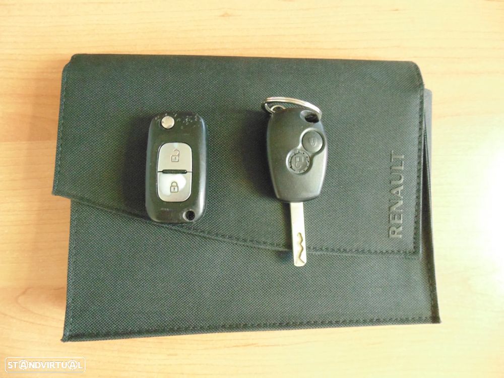 Renault Clio Break 1.2 16V Dynamique S - 31