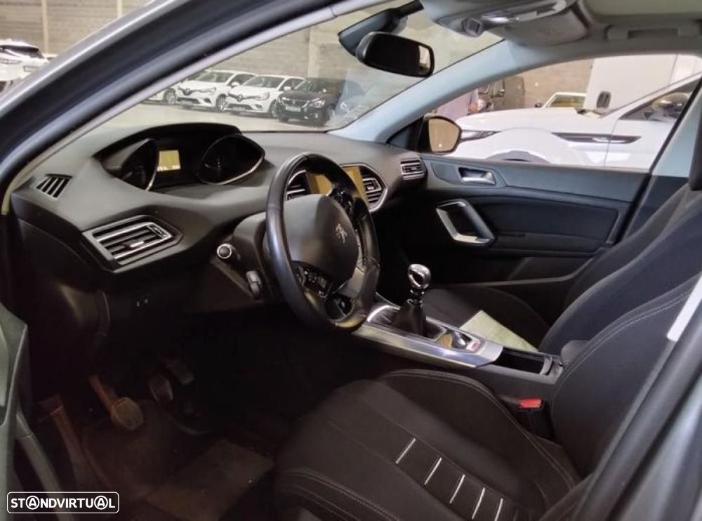 Peugeot 308 - 2