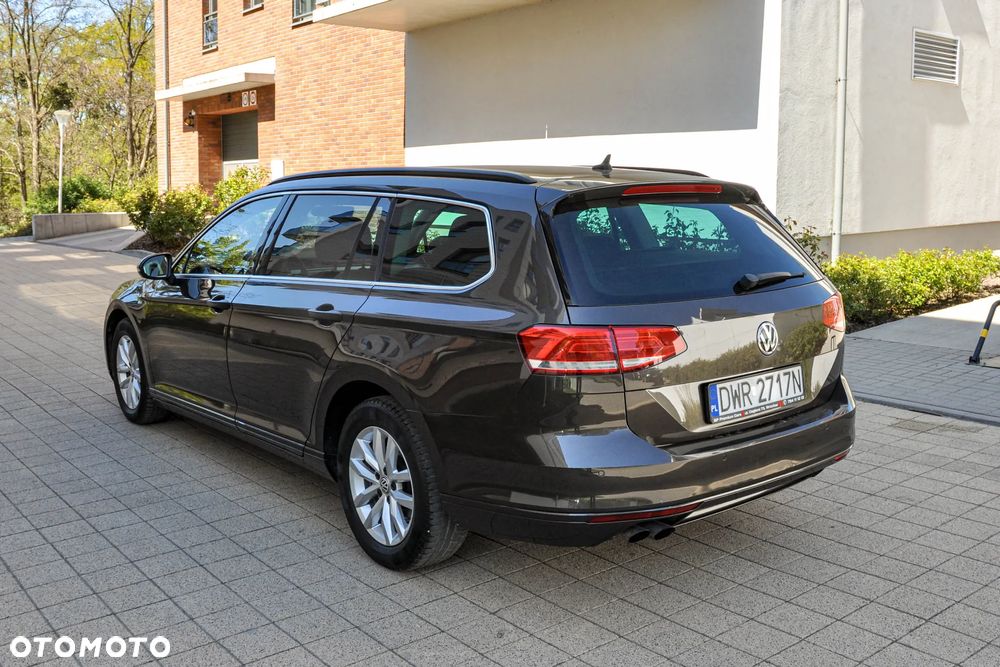Volkswagen Passat - 3