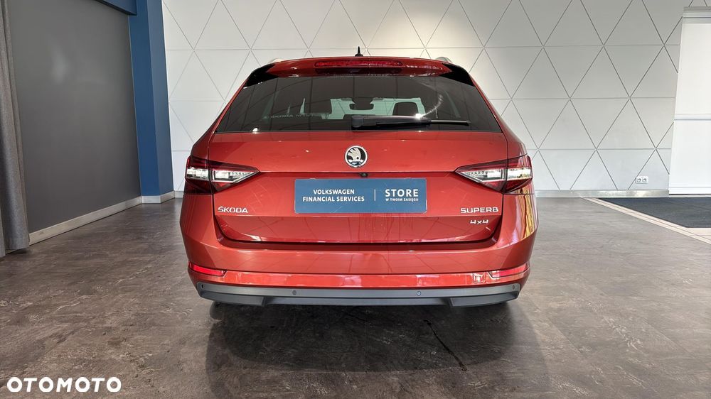 Skoda Superb 2.0 TDI SCR 4x4 L&K DSG - 4