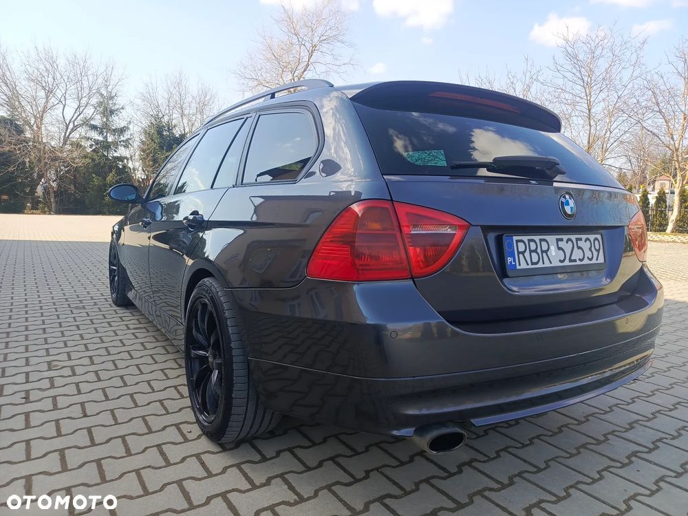 BMW Seria 3 320d DPF - 11
