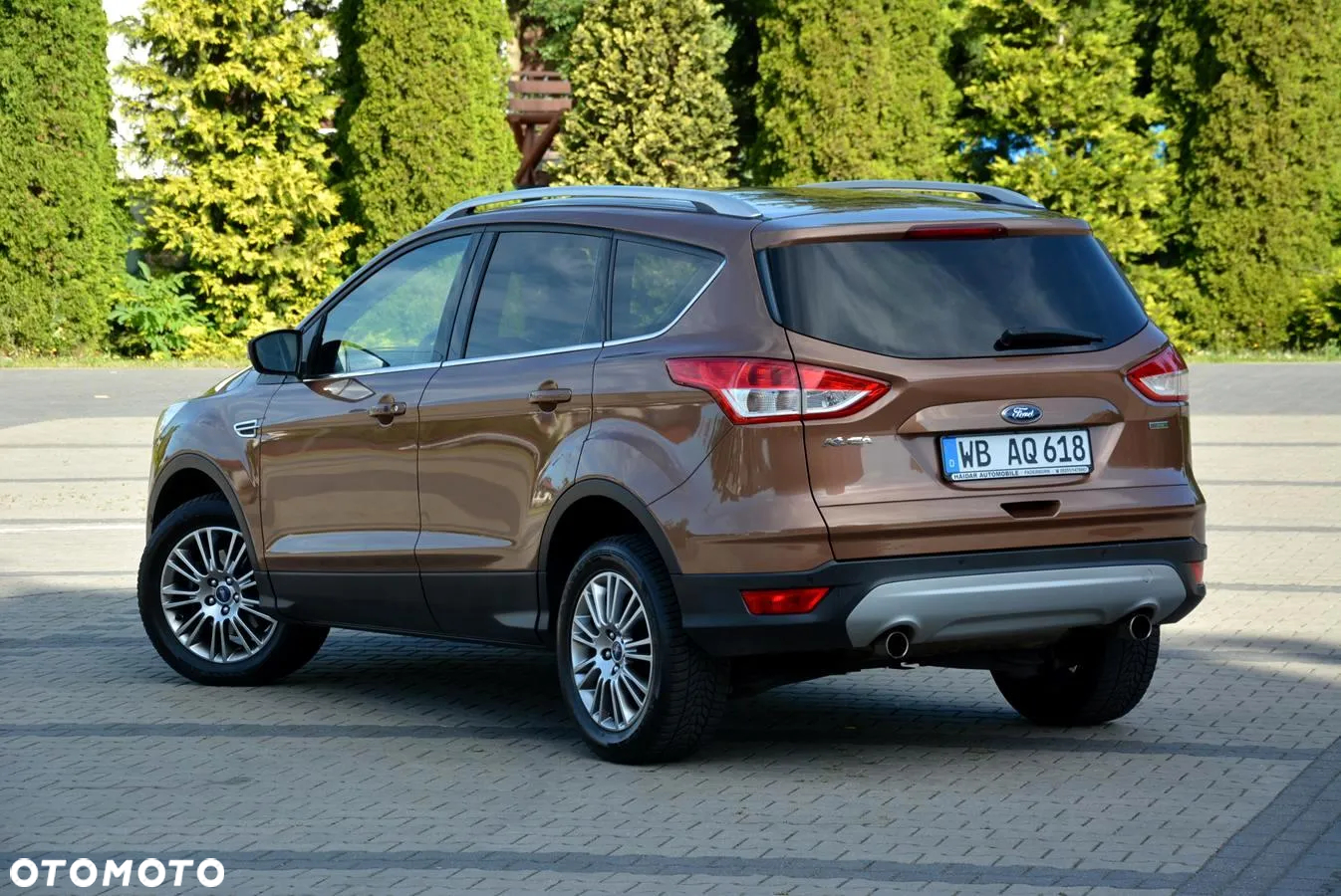 Ford Kuga 1.6 EcoBoost 2x4 Titanium - 14