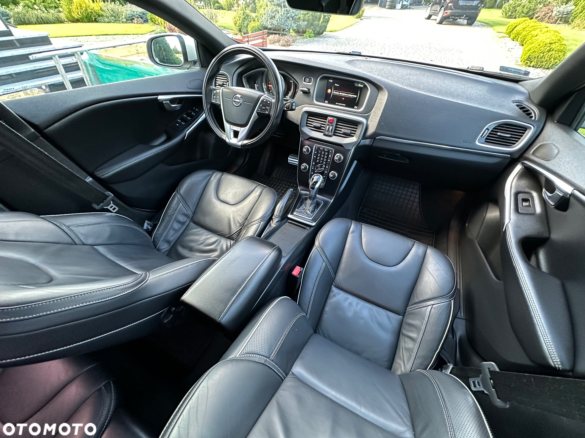 Volvo V40 T5 Drive-E R-Design Summum - 20