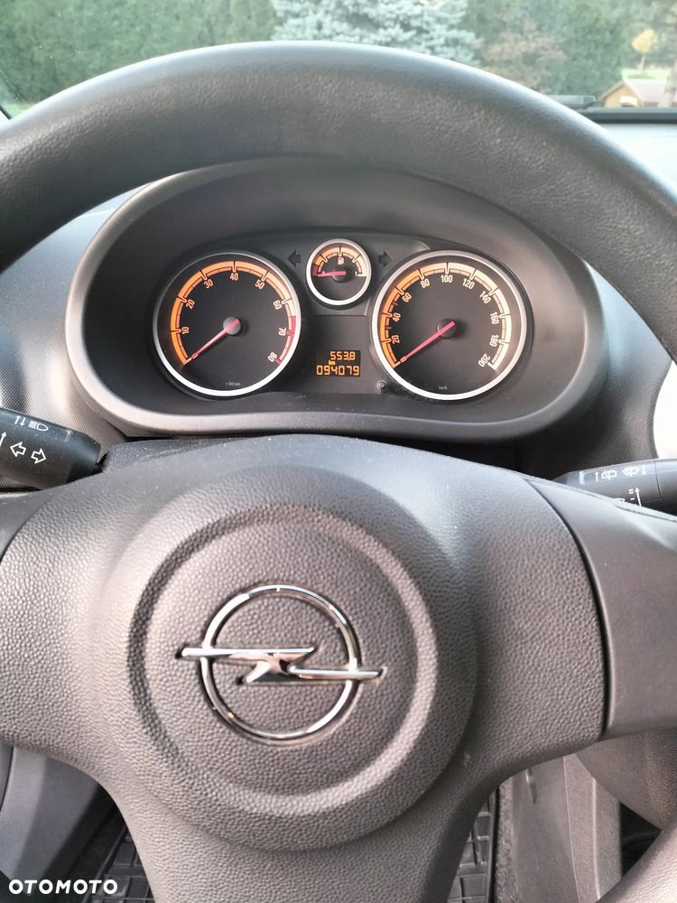 Opel Corsa - 7