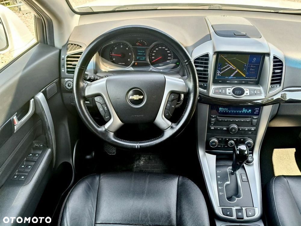 Chevrolet Captiva - 24