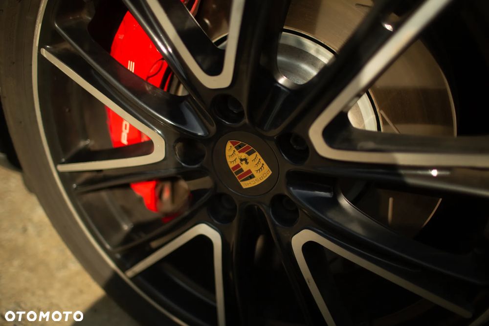 Porsche Panamera Turbo - 20