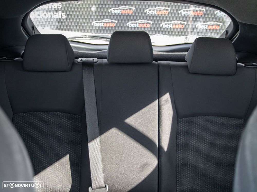 Toyota C-HR 1.8 HSD Comfort+P.Style - 18