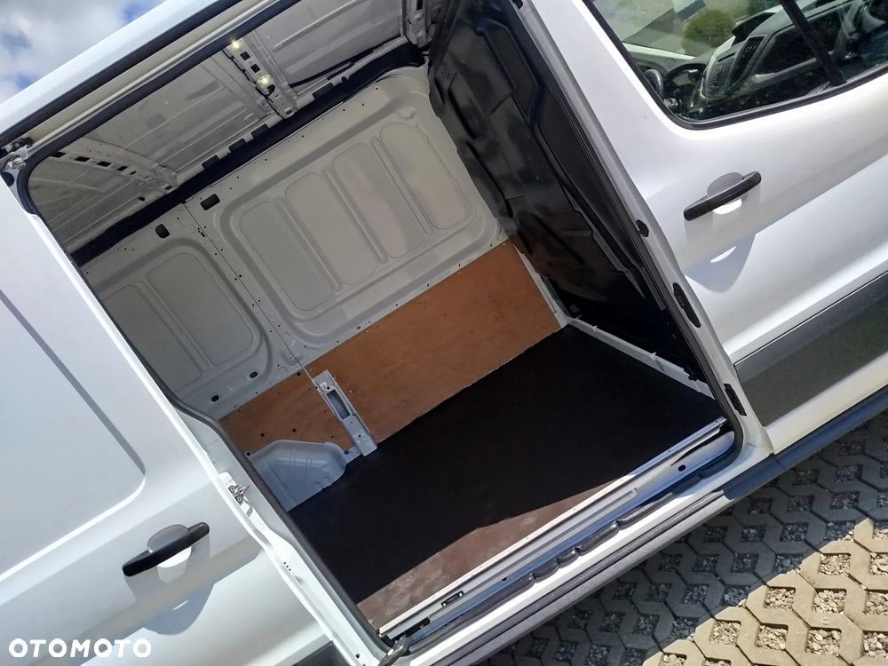 Ford Transit ŚREDNIAK KLIMA STAN SALON - 23