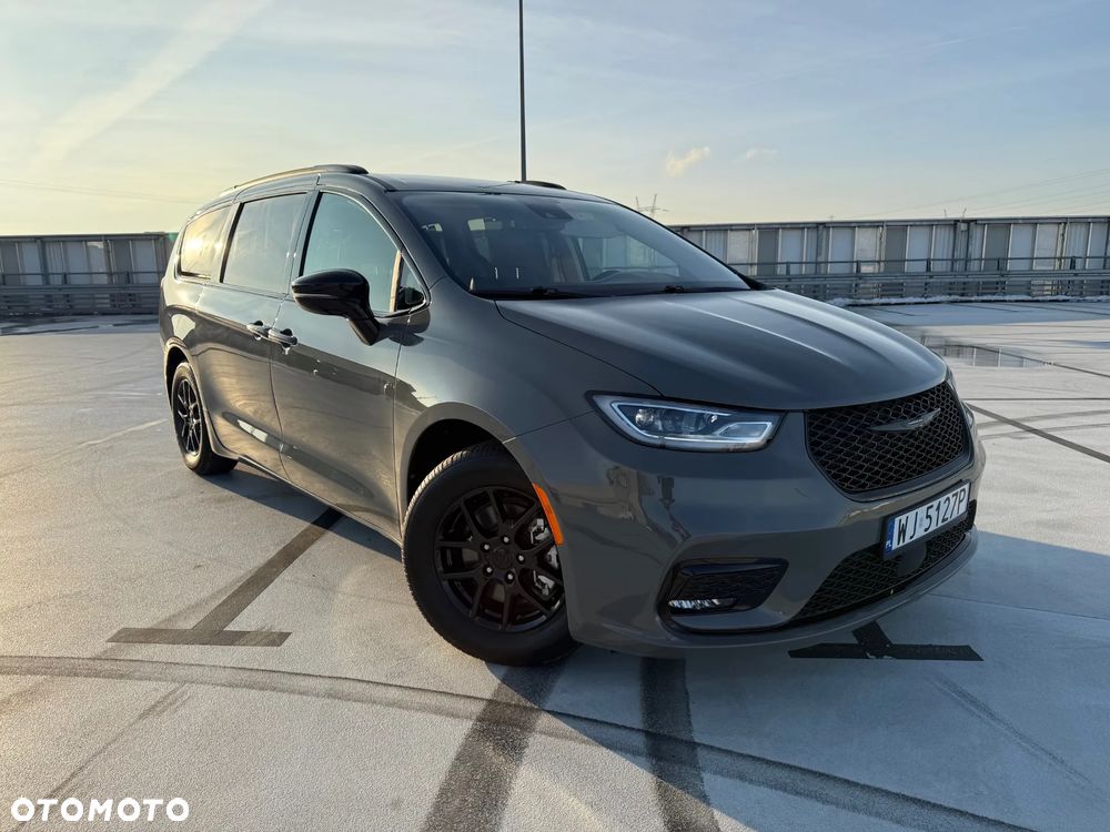 Chrysler Pacifica - 6