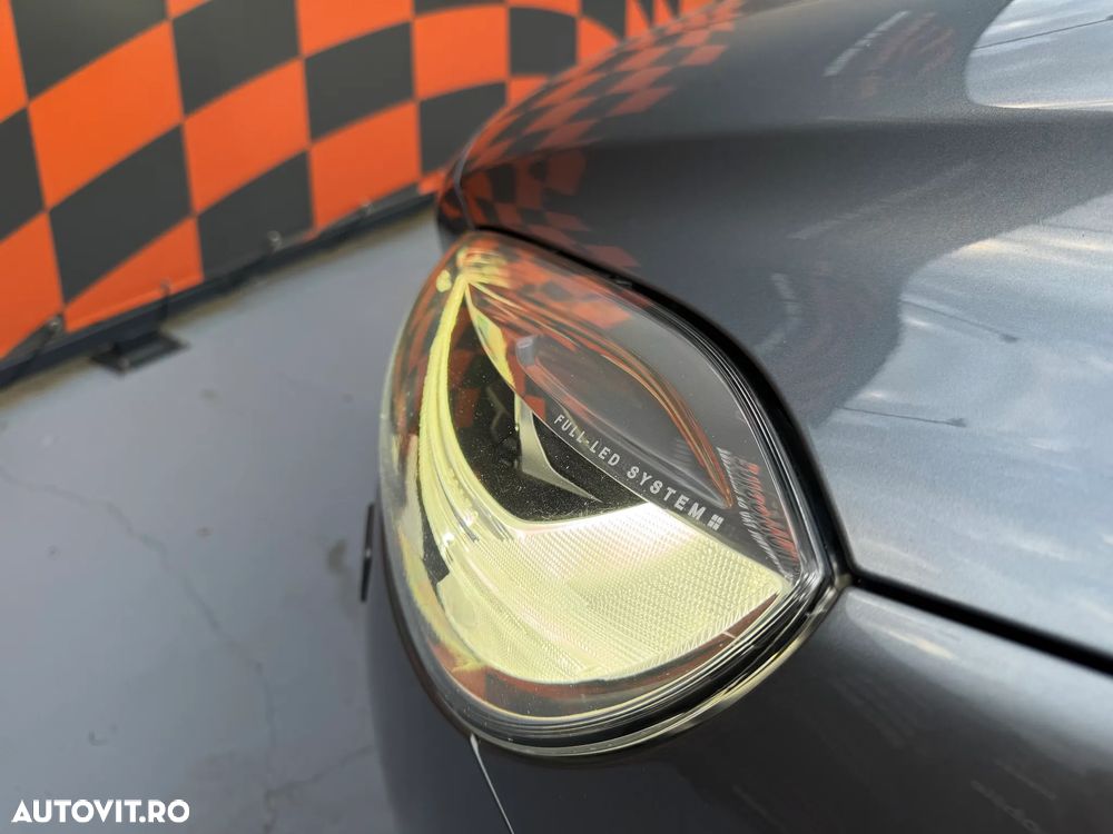 Volvo V40 D2 Momentum - 25