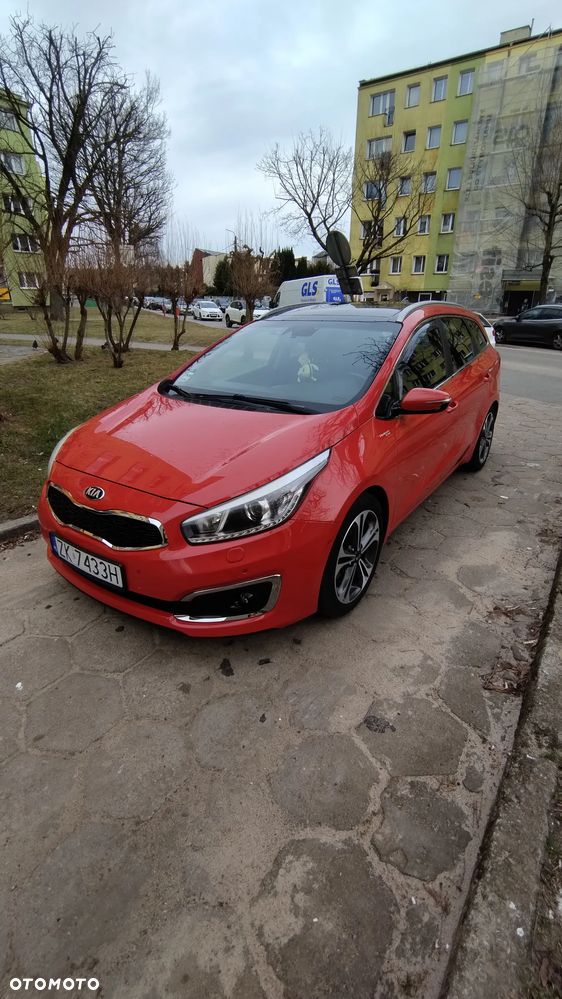 Kia Ceed 1.6 GDI Platinum Edition - 2