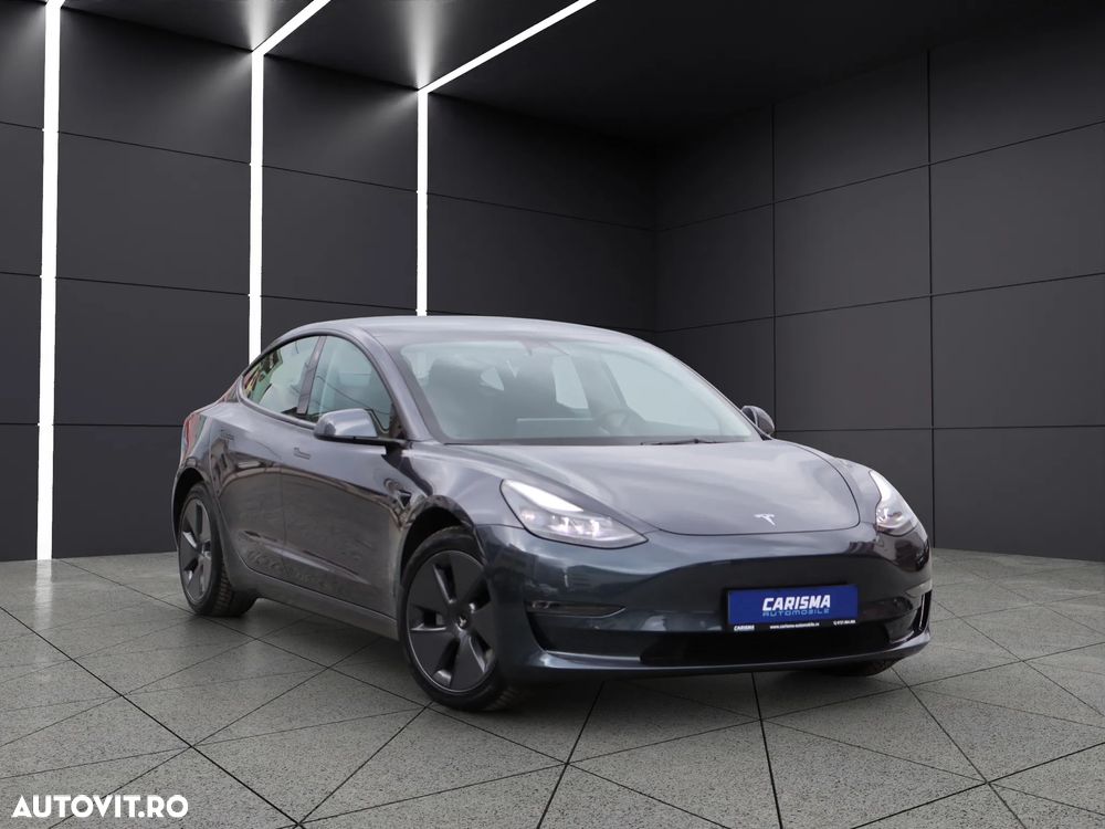 Tesla Model 3 AWD Long Range - 1
