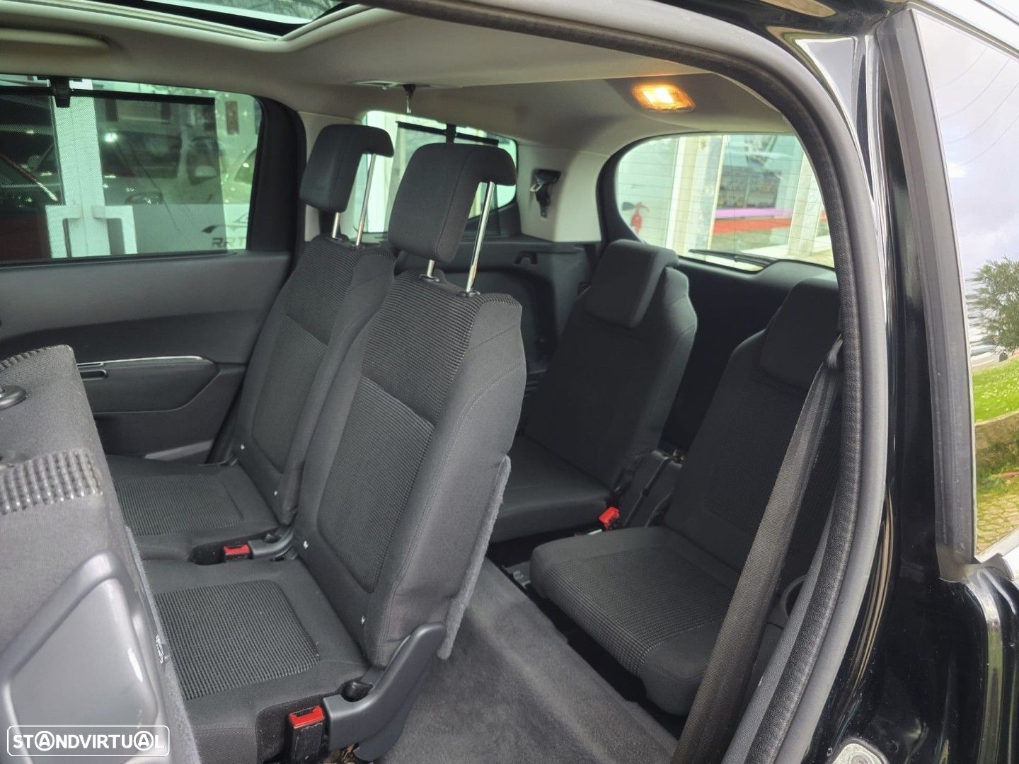 Peugeot 5008 1.6 E-HDi 7L Allure 2-Tronic 113g - 8