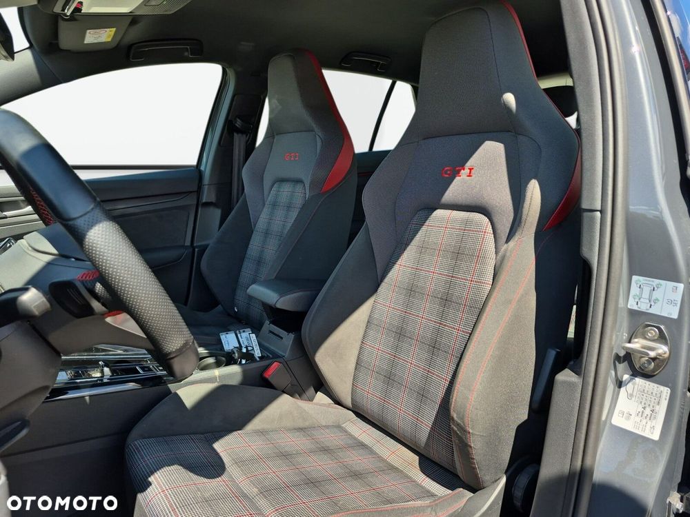 Volkswagen Golf 2.0 TSI GTI DSG - 11