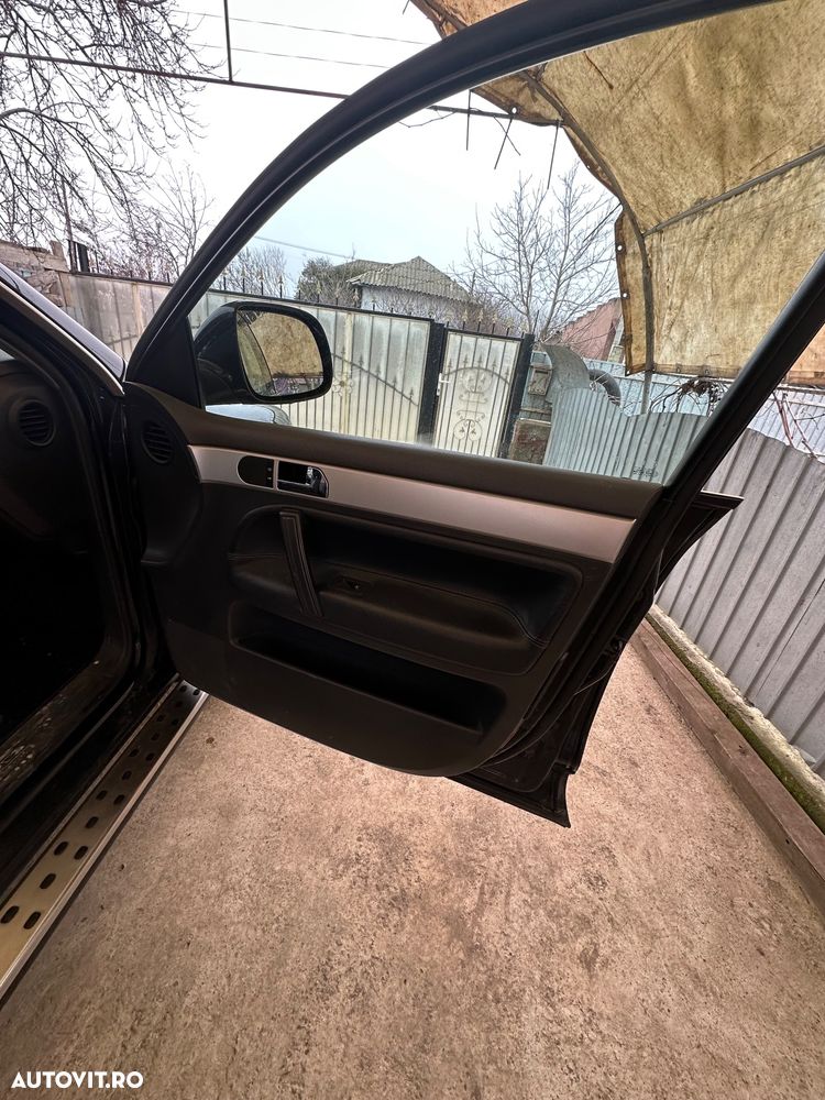 Volkswagen Touareg - 28