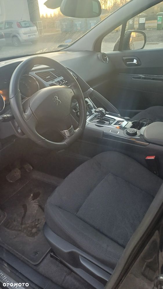 Peugeot 3008 2.0 HDi HYbrid4 - 17