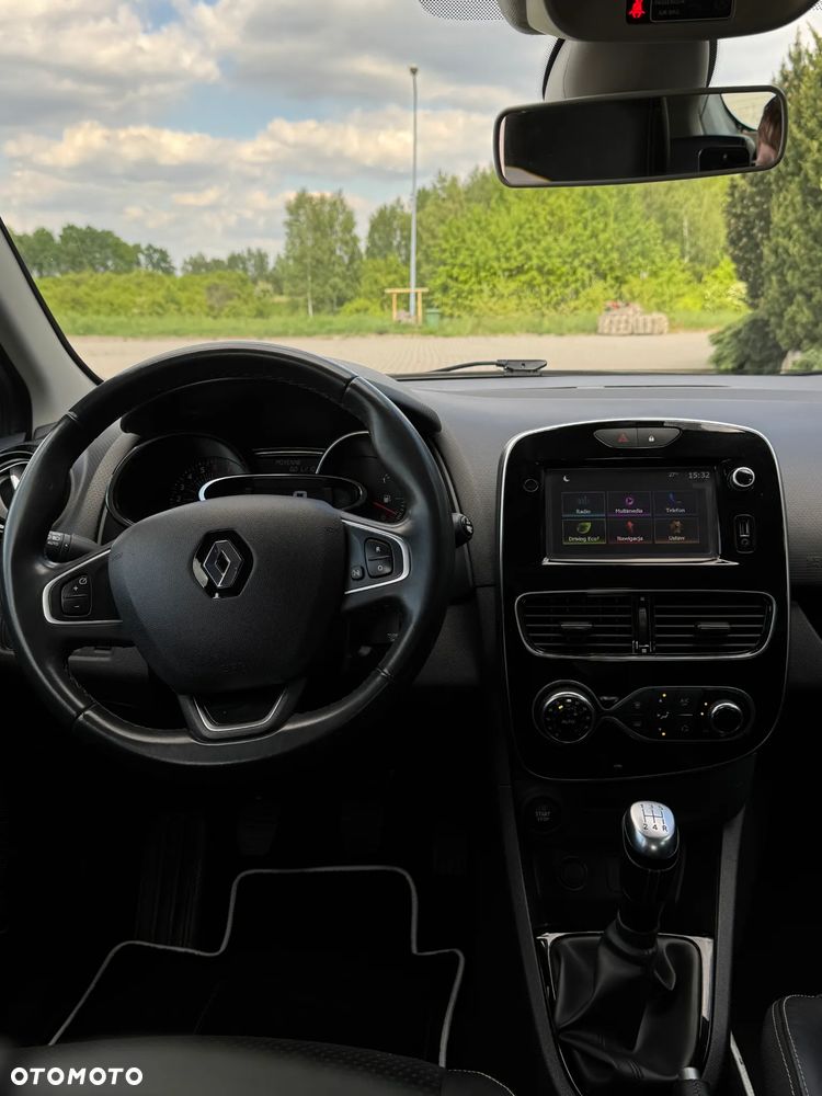 Renault Clio - 26