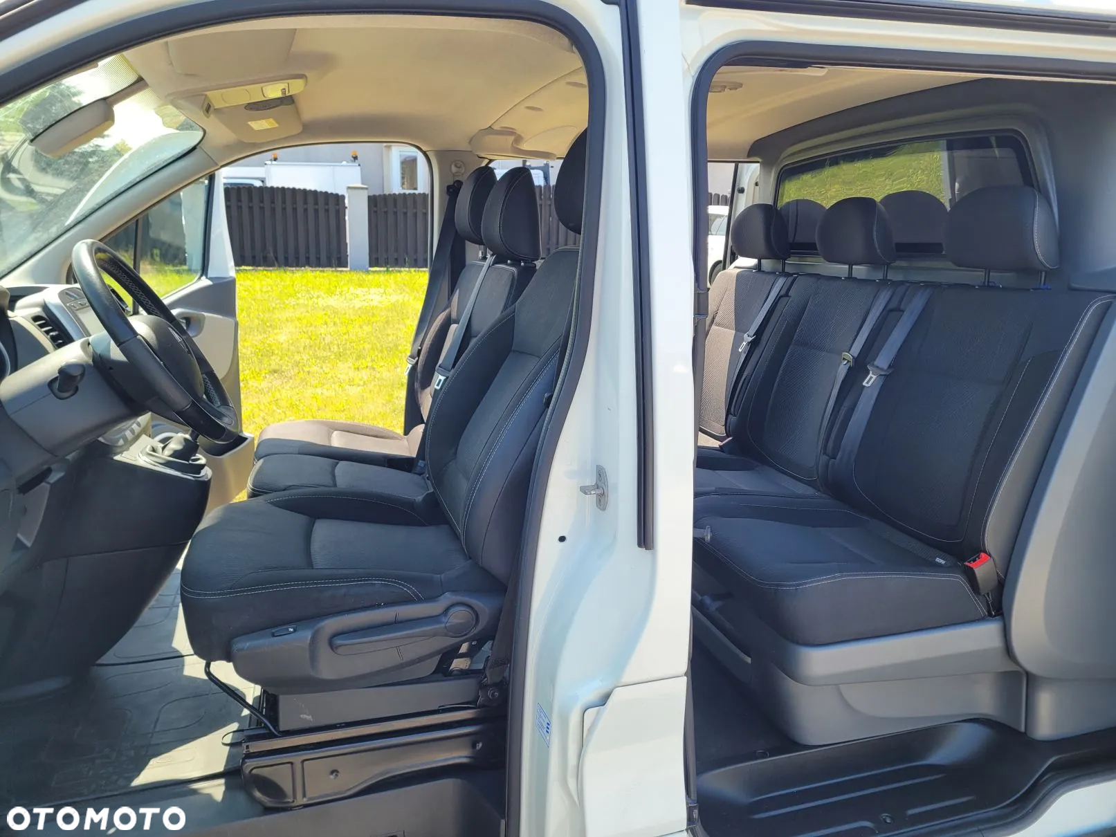 Renault Trafic Long 6-osób Auto-Warsztat - 14