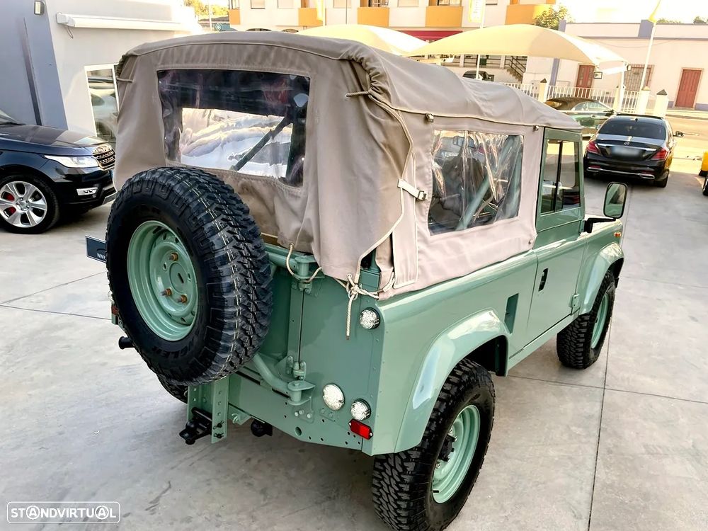 Land Rover Defender 90 2.5 TDi Metal Top - 50