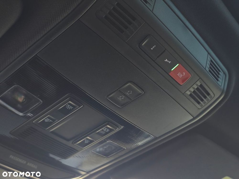 Skoda Kamiq 1.0 TSI Monte Carlo DSG - 39