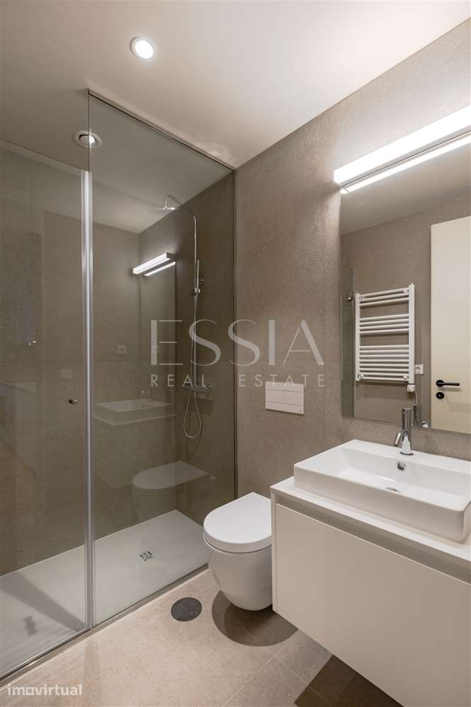 Apartamento T1 Novo com Varanda e Garagem - Grande imagem: 5/12