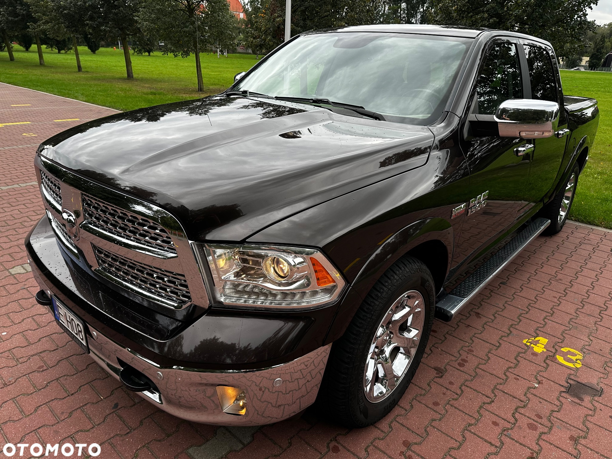 Dodge RAM 1500 5.7 4x4 - 2