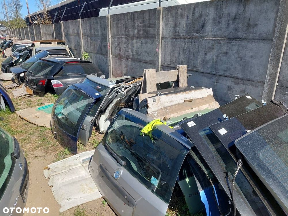 KLAPA BAGAŻNIKA + LAMPY FIAT PANDA II 647 - 11