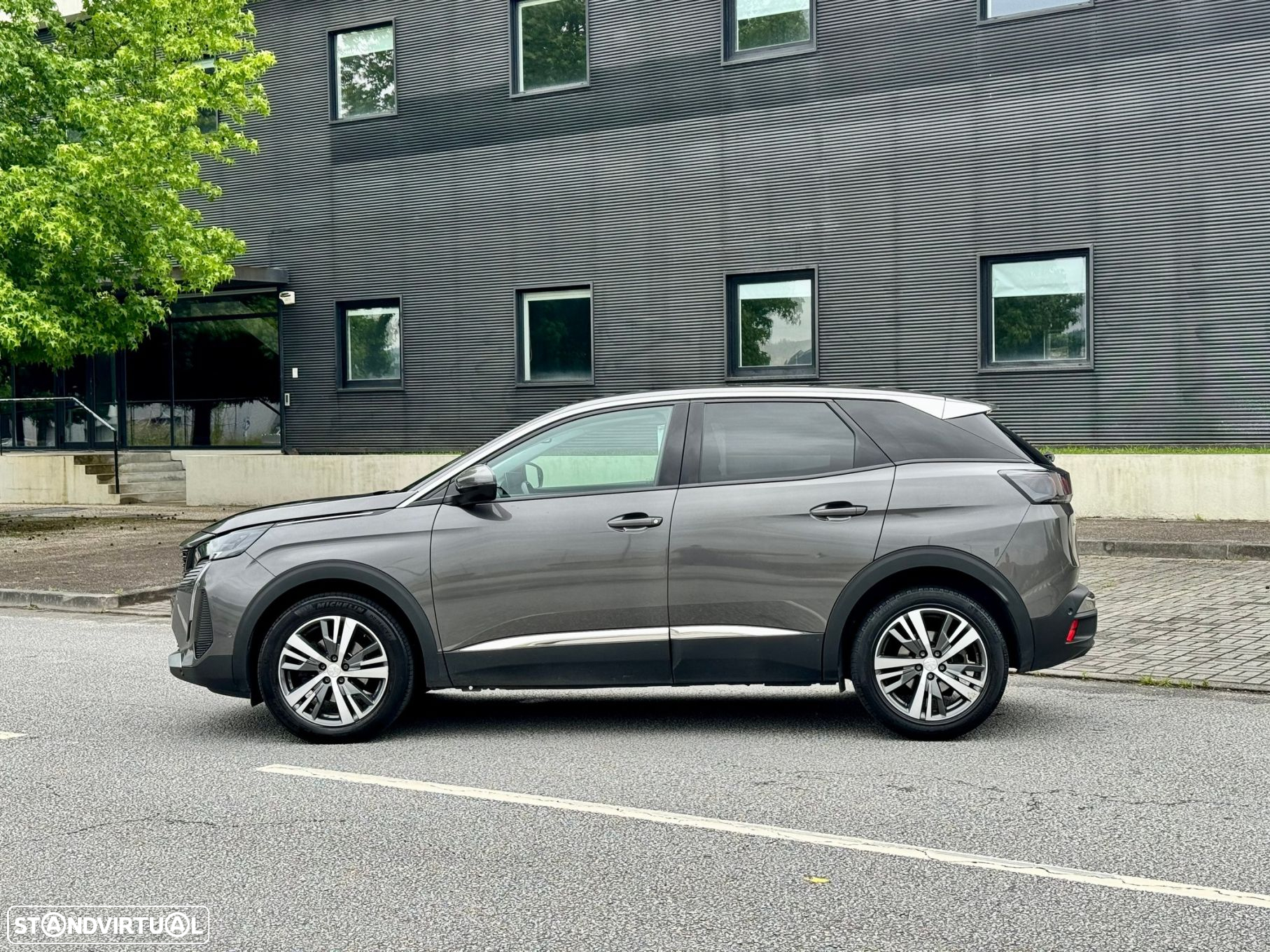 Peugeot 3008 1.5 BlueHDi Allure EAT8 - 13