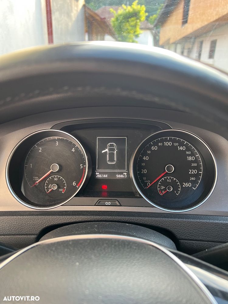 Volkswagen Golf 1.6 TDI DPF Comfortline - 2