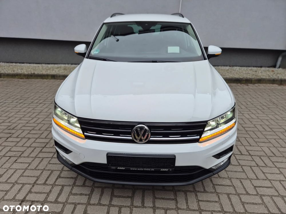 Volkswagen Tiguan 2.0 TDI SCR BlueMotion Technology Sport & Style - 9