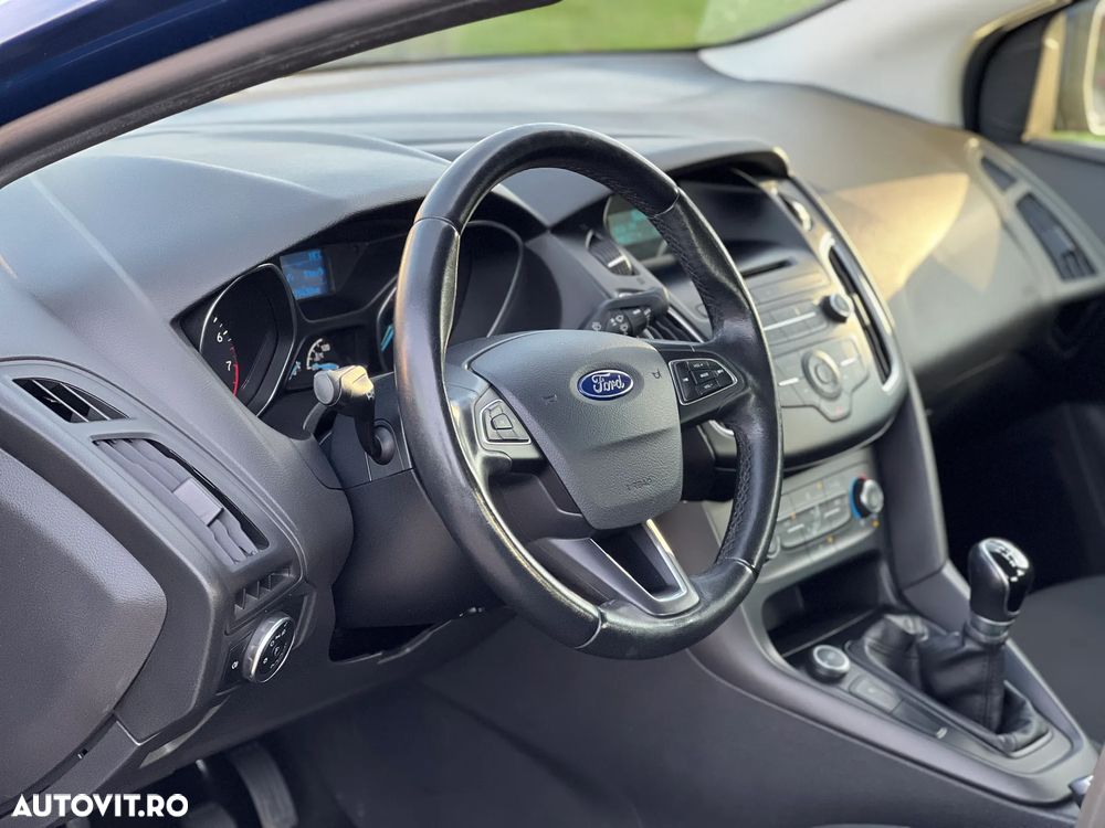 Ford Focus 1.0 EcoBoost Trend - 13