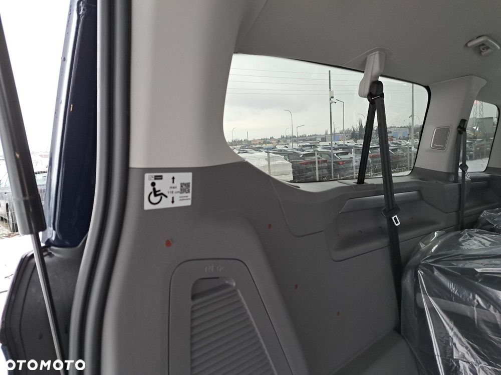 Volkswagen Nowa Caravelle Life silnik: 2,0 l TDI 150 KM / skrzynia biegów: 8-biegowa automatyczna rozstaw osi: 3500 mm   Rozsz. - 27