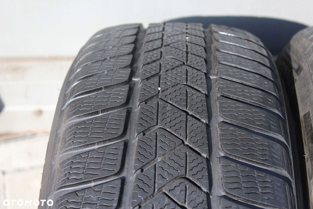 2x 225/55R17 PIRELLI WINTER SOTTOZERO 3 MOE RSC 97H 21r 6,5mm - 3