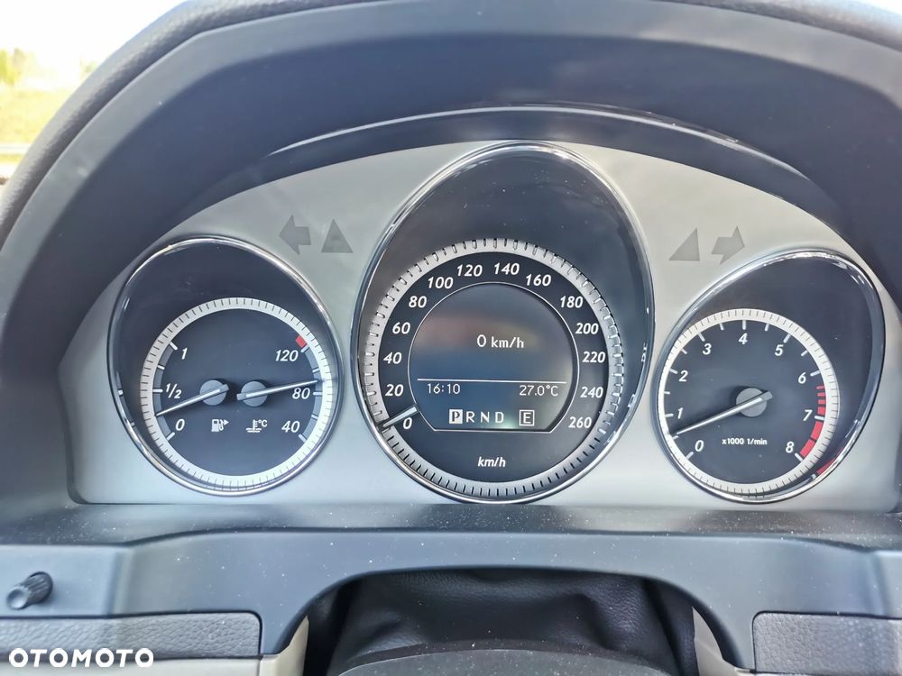 Mercedes-Benz Klasa C 300 4Matic 7G-TRONIC Avantgarde - 36
